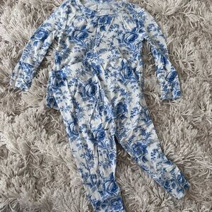 Posh Peanut Blue Floral Two Piece Pajamas